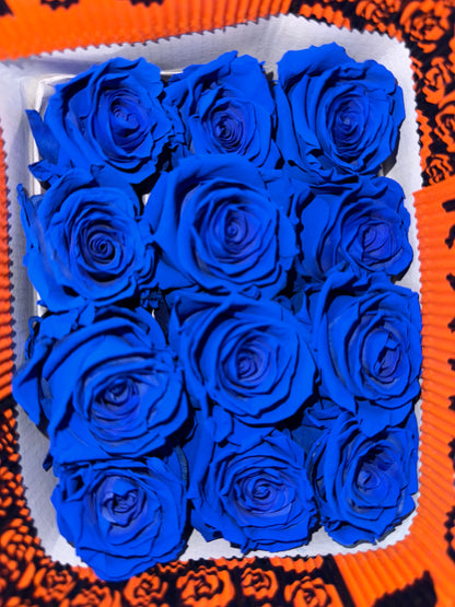 Rosa tenida azul